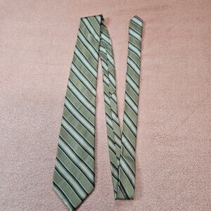 Luciano Versi Men's 100% Silk Striped Necktie in Green